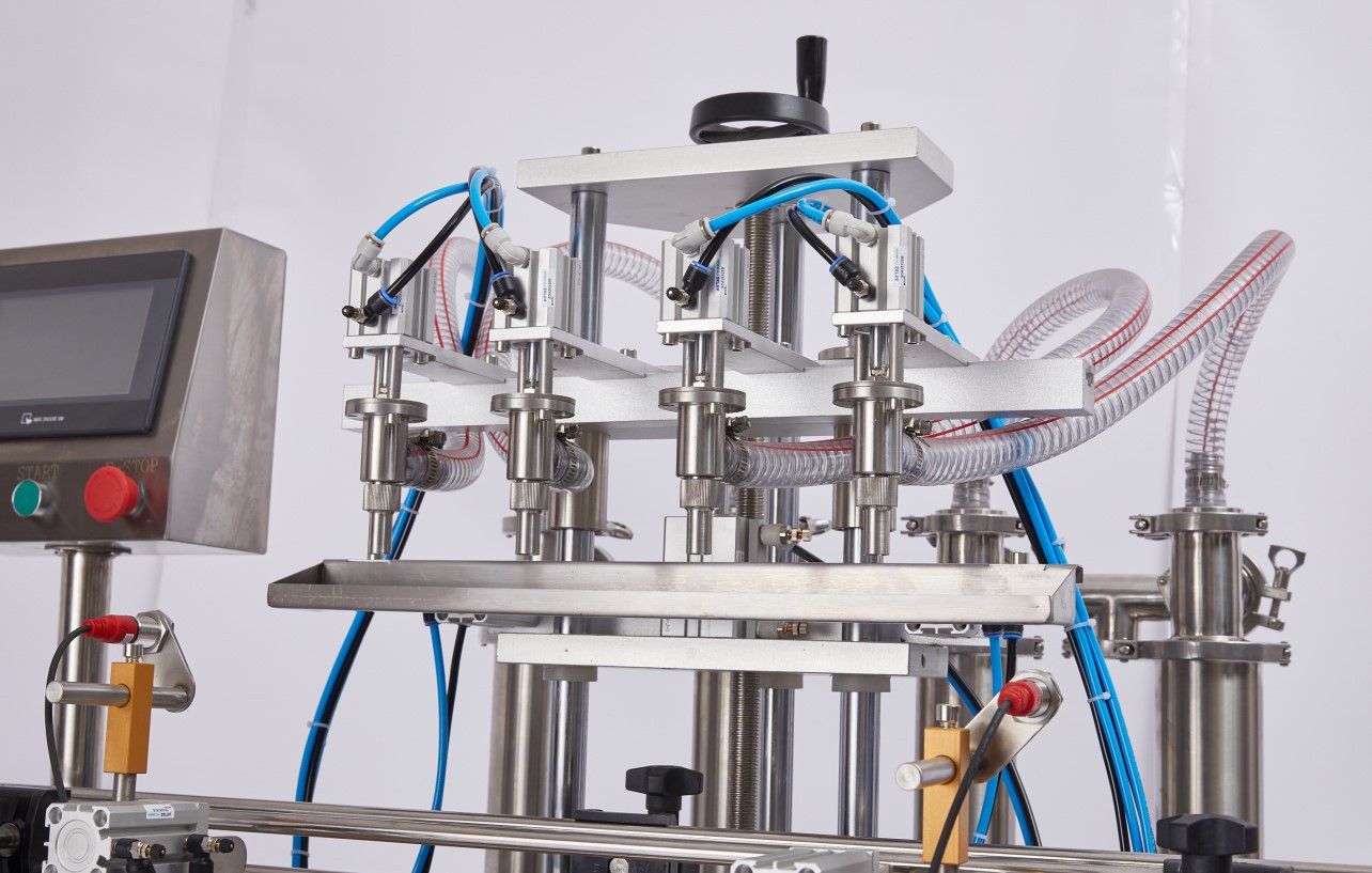 automatic liquid filling machine